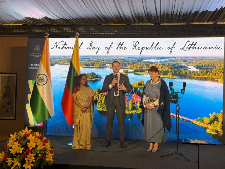 9b8223a6-ca66-4c0b-bacc-6c0b99097b8f